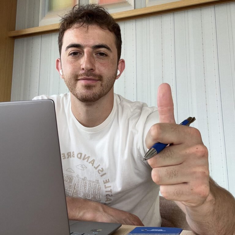 Ben Gottesman ready to collaborate on new digital marketing and growth strategy projects.